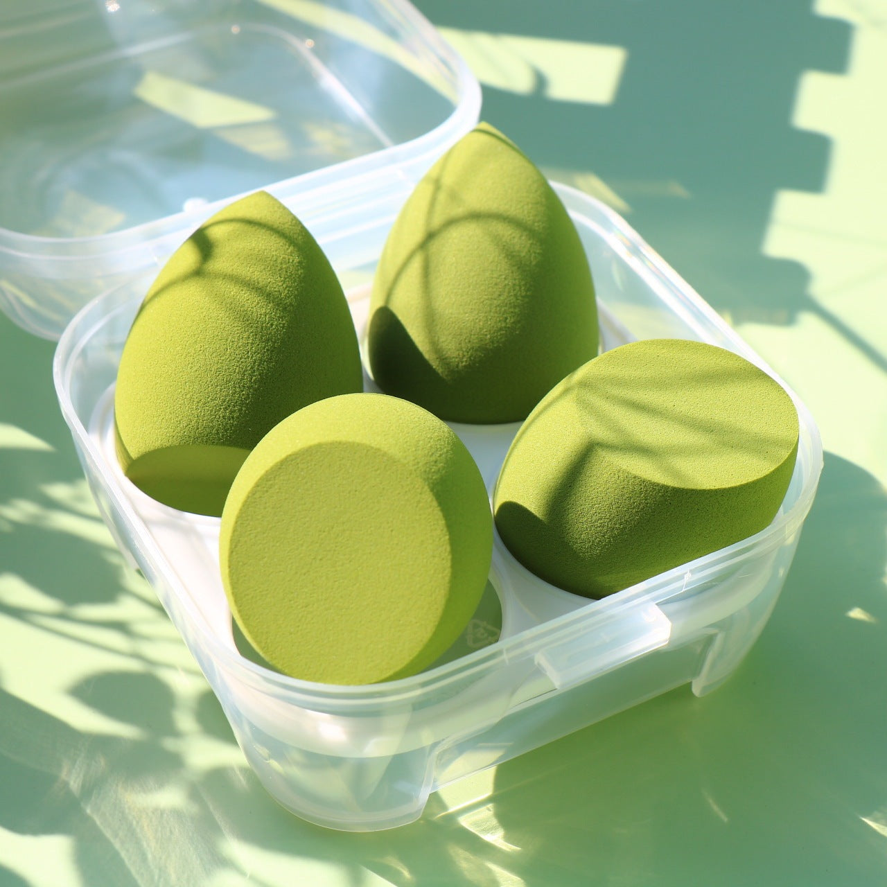 close up pure matcha makeup powder puffs